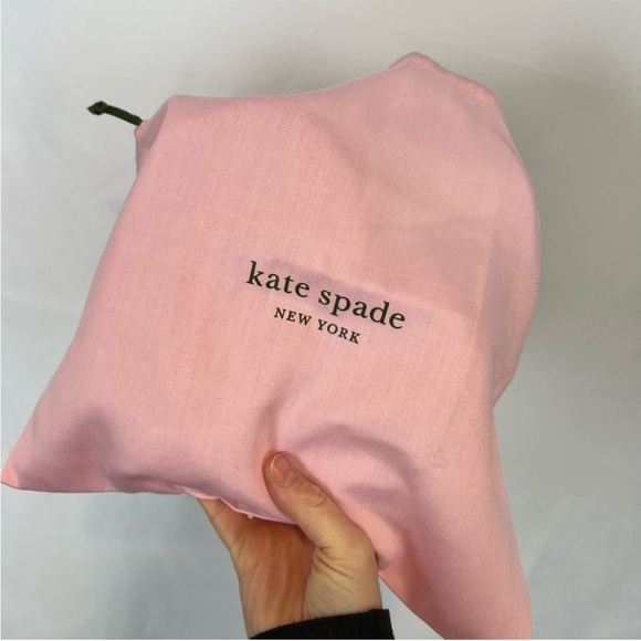 Kate Spade Love Shack
Heart Crossbody - Picture 7 of 9